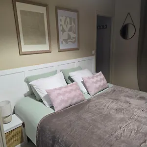  Bed & Breakfast Au Detour Du Mont D'hotes France